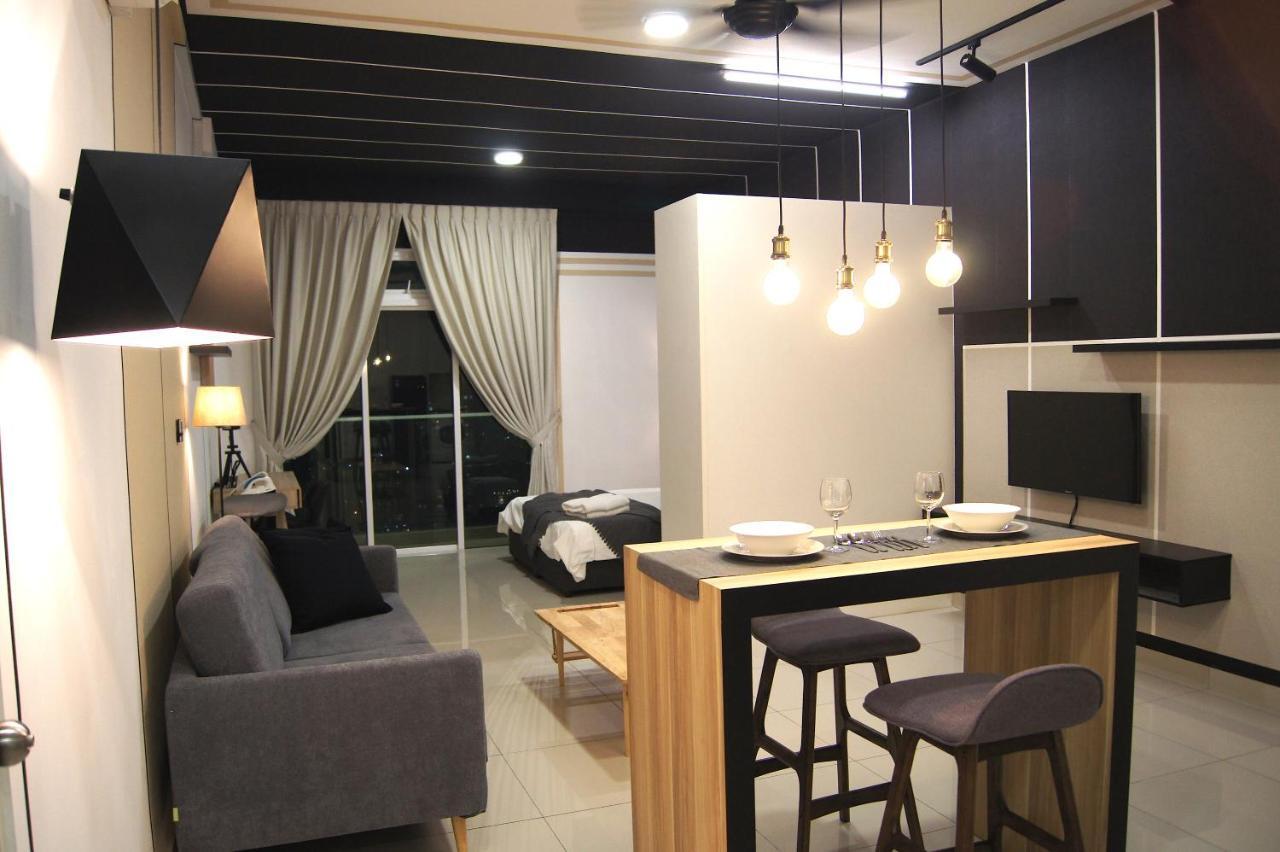 Twin Galaxy Suites By Iconic Bliss Johor Bahru Exterior photo